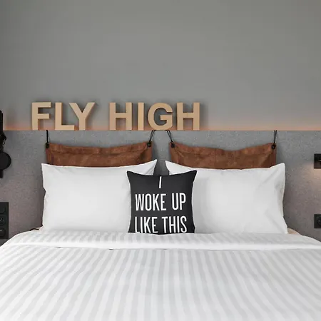 Moxy Lyon Airport-2